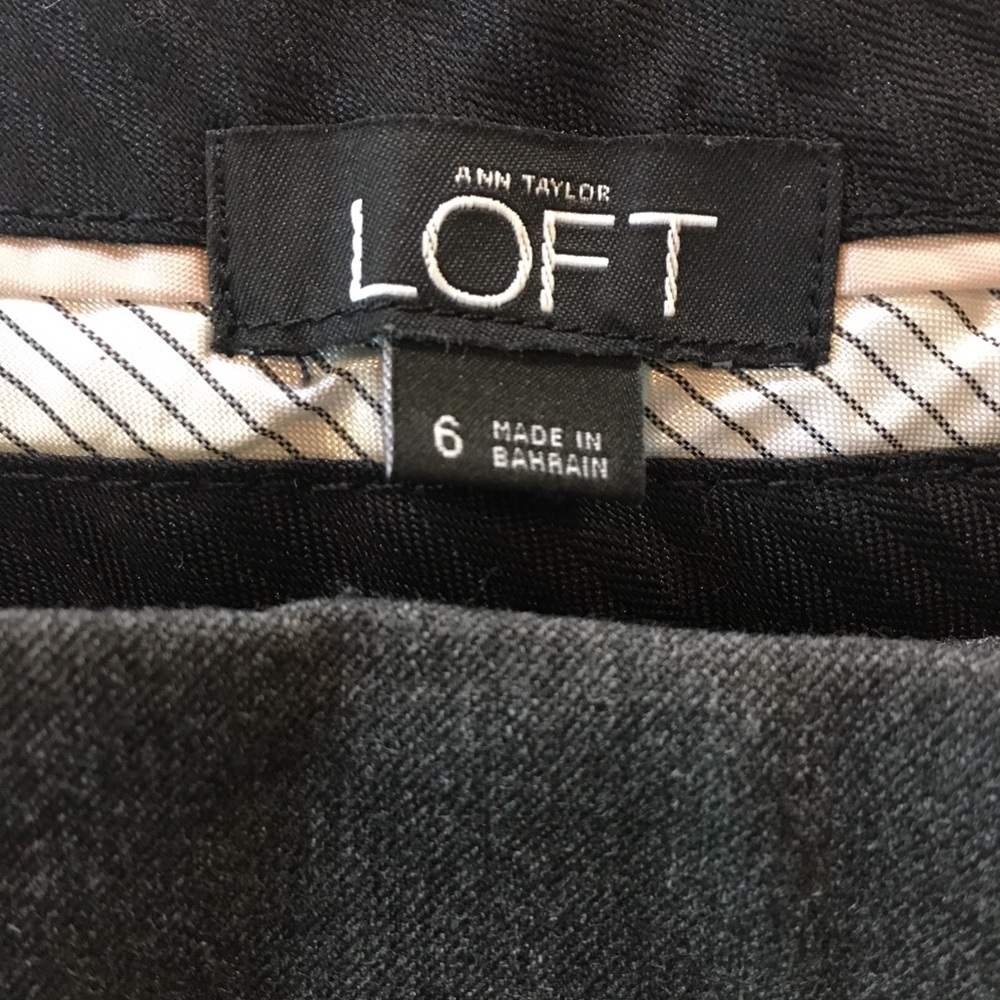 Women’s Ann Taylor LOFT dress pants - size 6